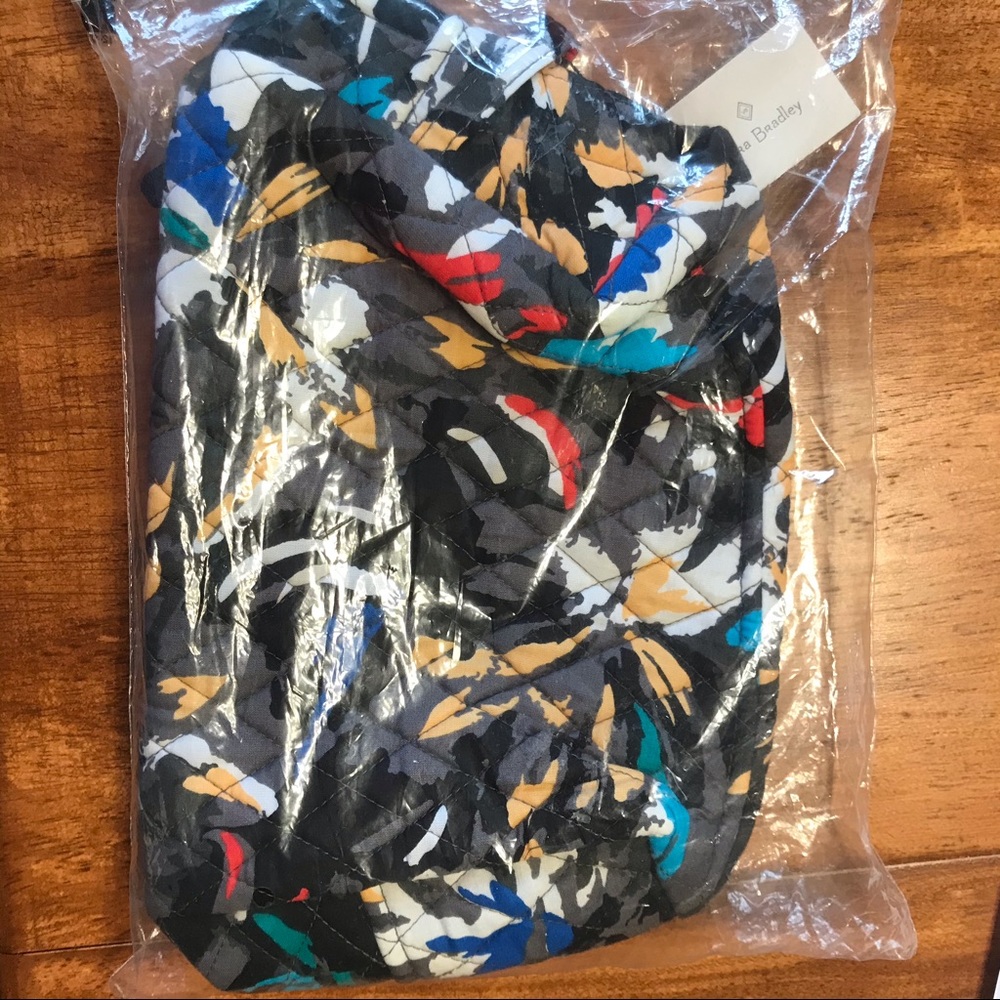 Vera Bradley large cosmetic case NWT